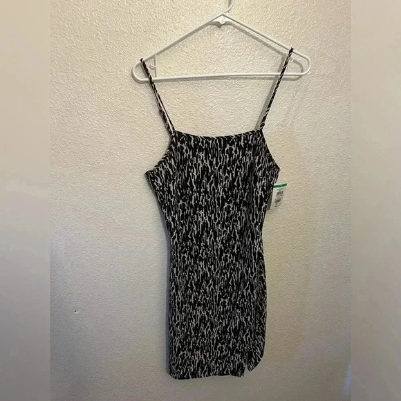 Noisy may mini black and white dress size M NWT - Picture 4 of 5